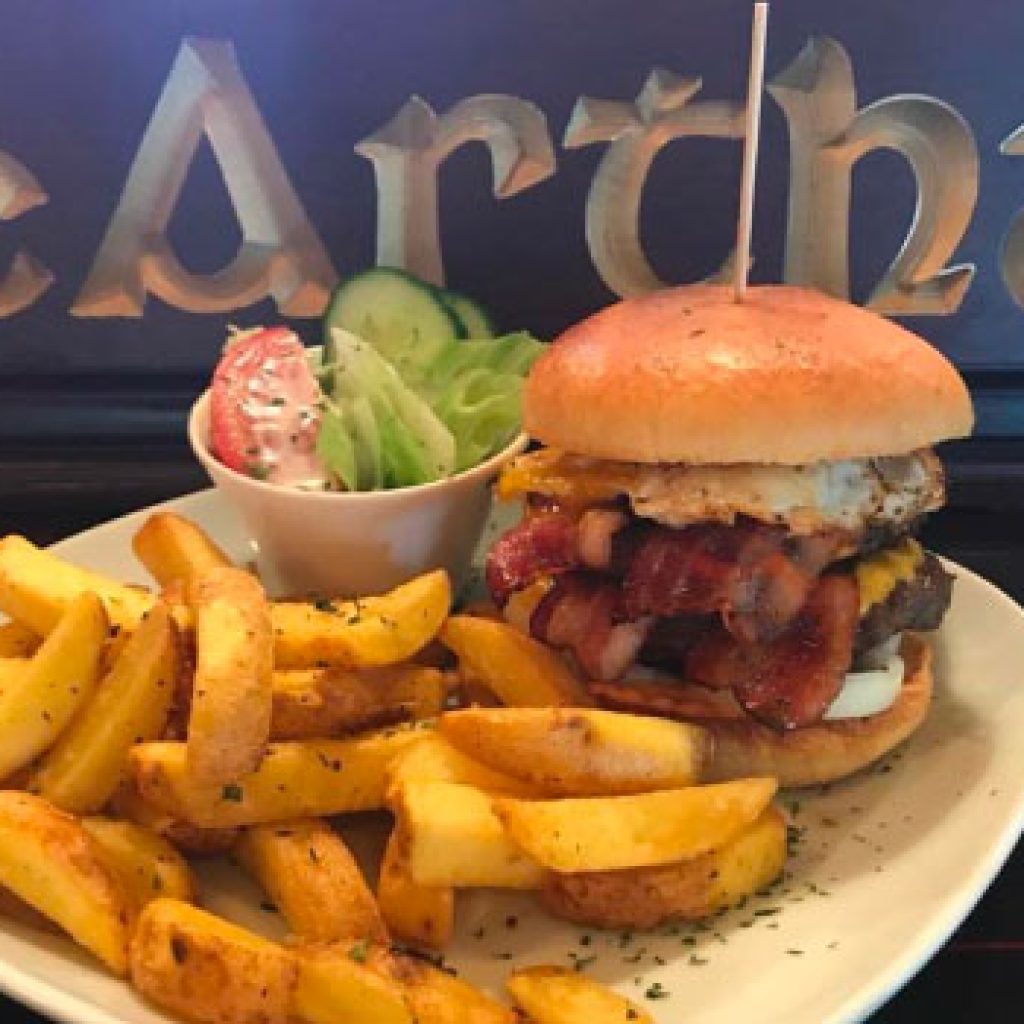 MCARTHURS PUB